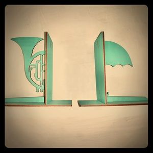 “How I Met Your Mother” Book Ends!